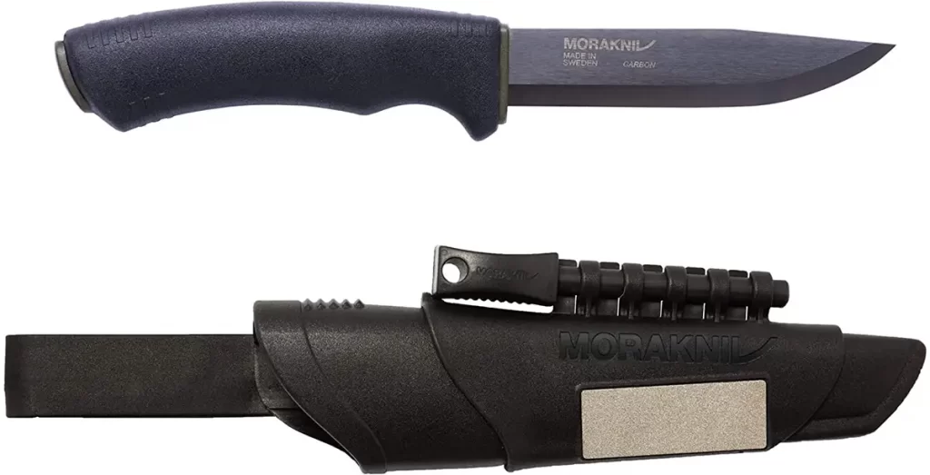 The Morakniv Bushcraft Survival Knife is a great horizontal carry knife when it is ordered with the molle sheath option. 