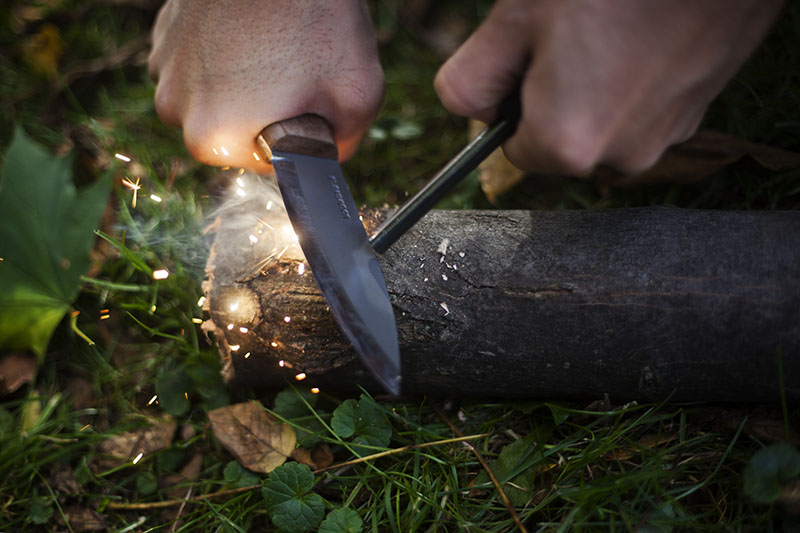 Condor Tool and Knife Bushlore: Reliable, rugged knife for outdoor survival and camping.