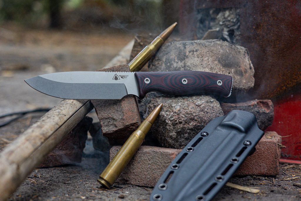 SURVIVE! Knives GSO 5.1: Strong, reliable outdoor knife for all your adventures.