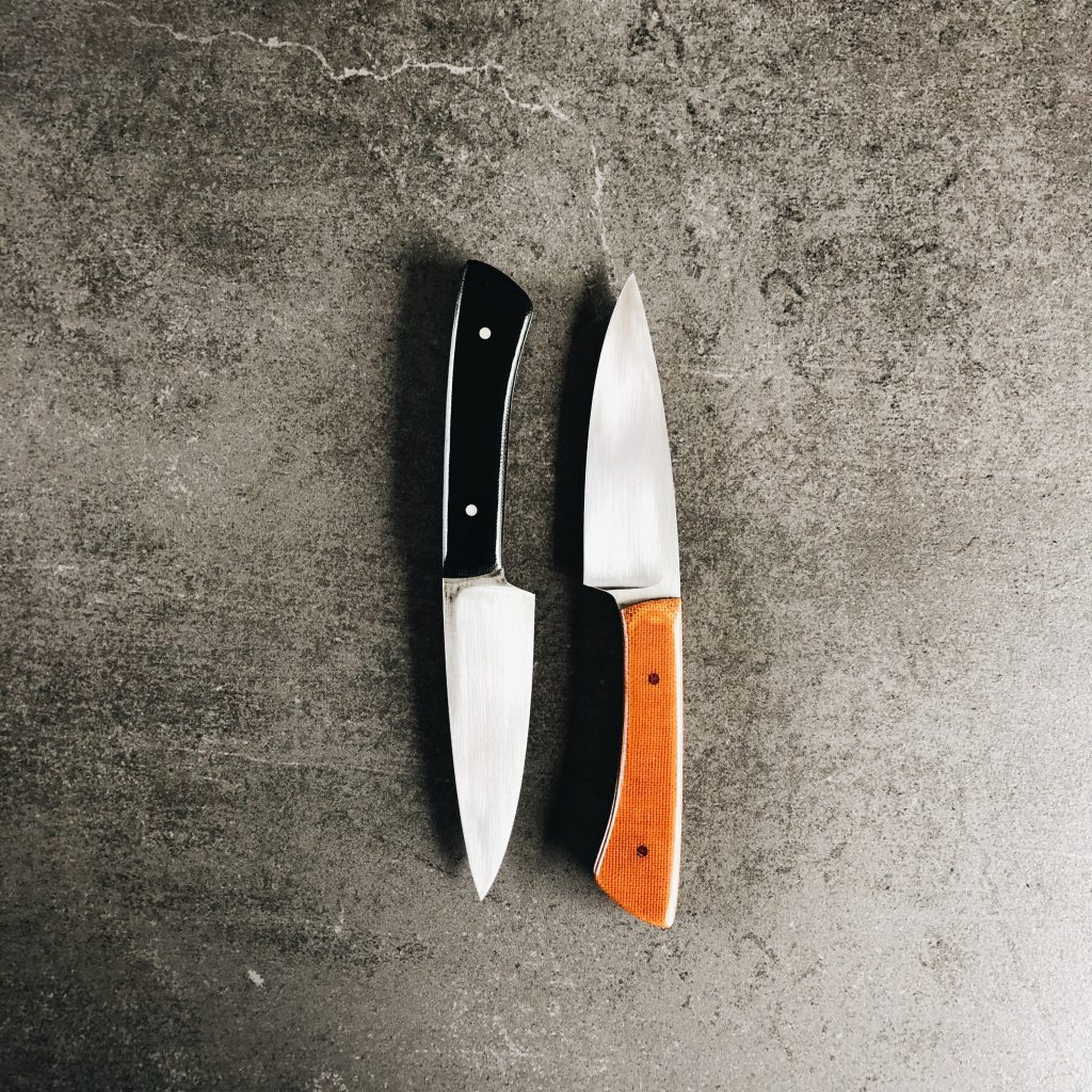 What is Micarta And G-10 Knife Handle? 4 What is the Difference between Micarta and G10?